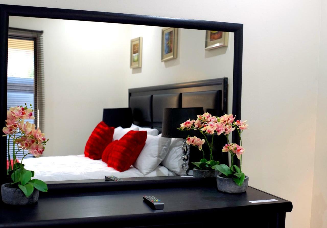 Green Haven Apartments Эзулвини Экстерьер фото